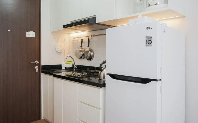 Elegant and Comfort Studio at Transpark Bintaro Apartment