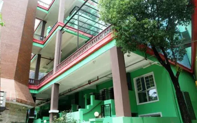 Bai Mu Hua Hai  Suite Hotel (Heyuan Bavaria Branch)