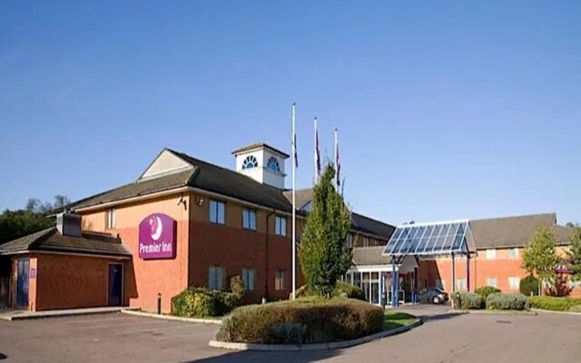 Premier Inn Luton South M1, J9