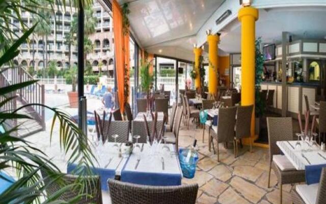 Cannes Front Beach Pools Apartment