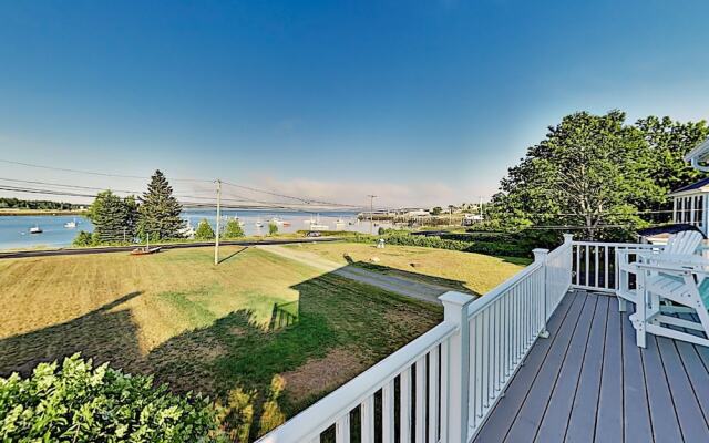 New Listing! Waterfront W/ Ocean Views 3 Bedroom Home