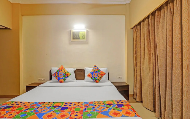 Fabhotel The Royal Plaza