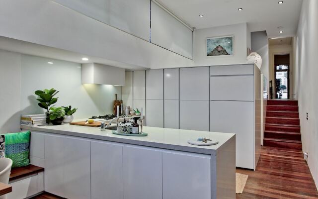 Luxury 3 Bed Terrace House Close To Sydney Cbd