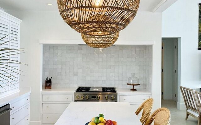 Holiday House by Eleuthera Vacation Rentals