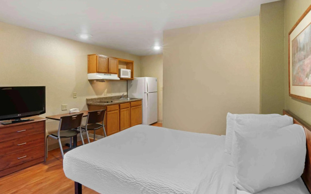 Extended Stay America Select Suites - Kansas City - South - I-49
