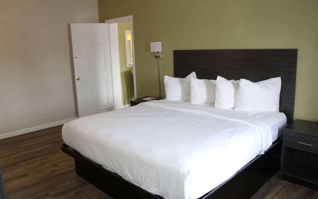 Baymont by Wyndham Front Royal Near Shenandoah National Park