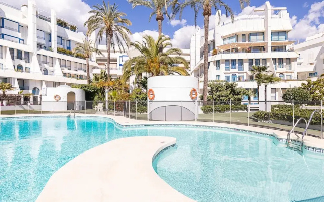 Marbella Pool House Ph39 On Sea Shore