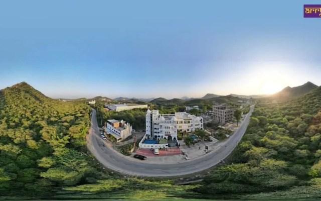 Arryaa Inn