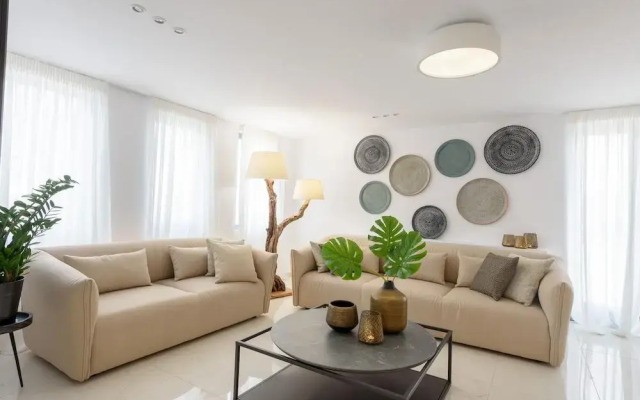 Phaos Cellaria Estate