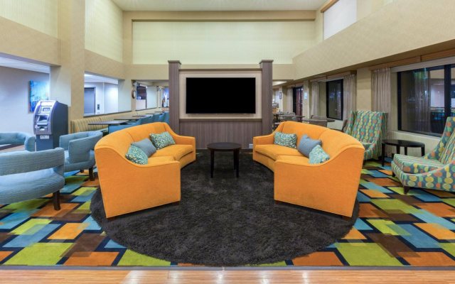 Holiday Inn Express Hotel & Suites Henderson by IHG
