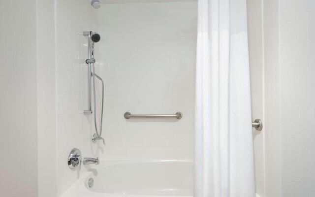 Hampton Inn & Suites Clearwater Beach