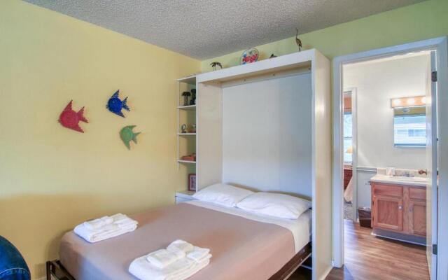 Courtyard #212 Condo