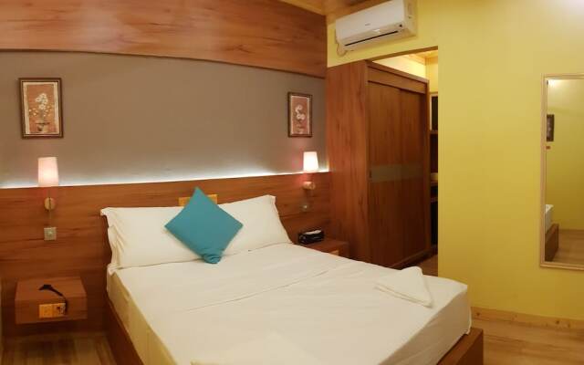 Holiday Nest