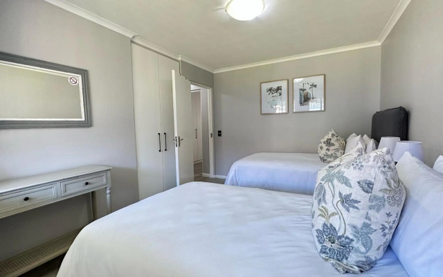 The Paper Fig House - greenpoint mews 17