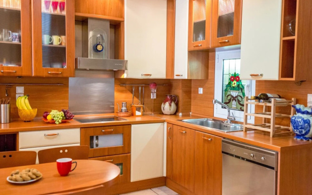 Athenian Luxury House