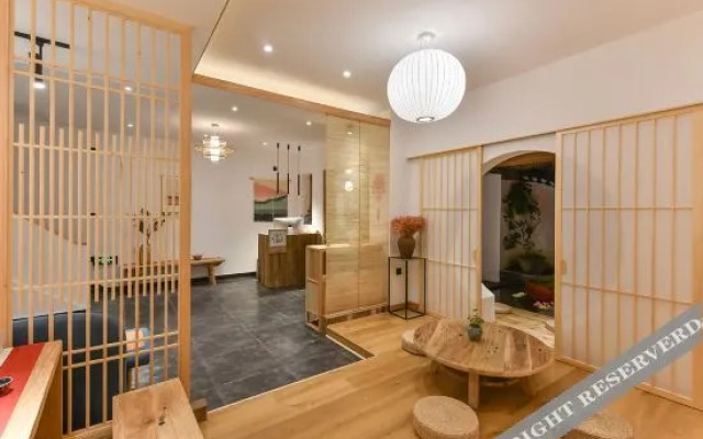 Yifangyan · Courtyard Light Luxury Hostel