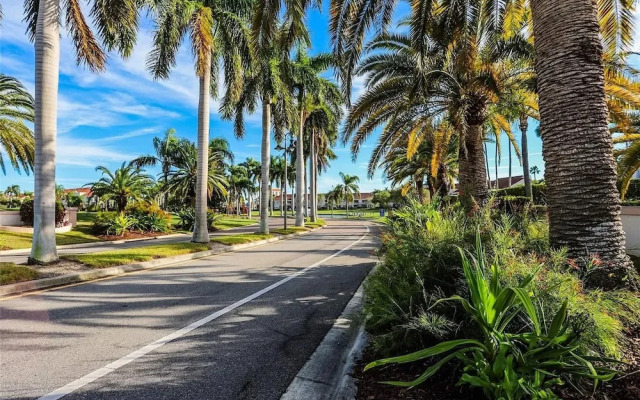 Vista Verde West 218