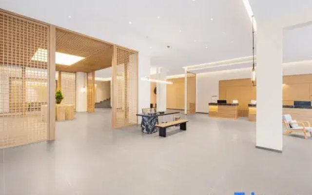 Mai Tian Xuan Gong Hotel