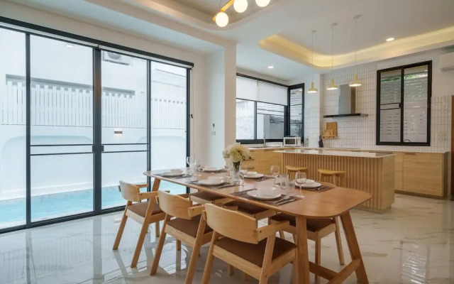 Ayas Retreat - Muji Ekkamai Pool Villa With 4 Bedrooms