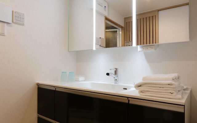 Teramachimatsubara Hotel Grande Reverie