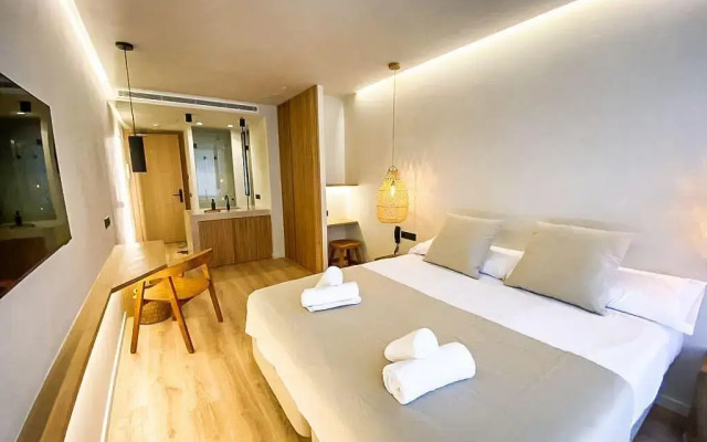 S´Estancia Suites