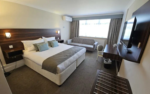 Palms Hotel & Retreat By Palette London Romford