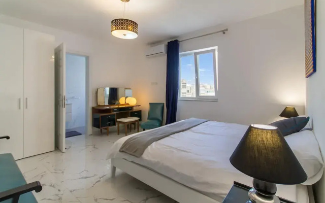 Sunny Penthouse Modern 2 bdr - Sliema