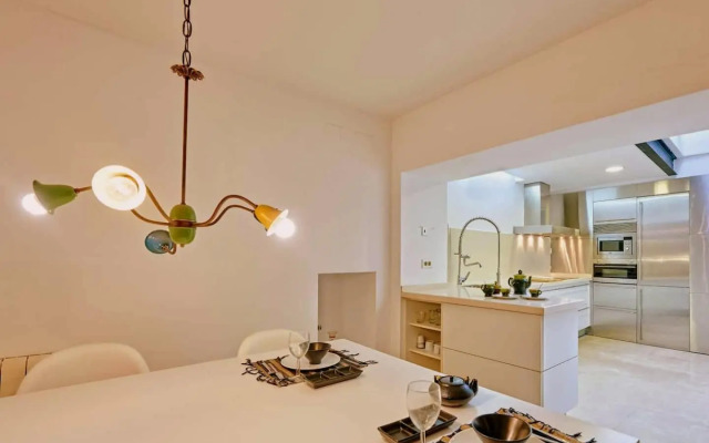 Casa de Pueblo junto Barcelona Centro