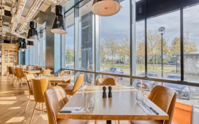 Premier Inn Milton Keynes Central (Avebury Boulevard)