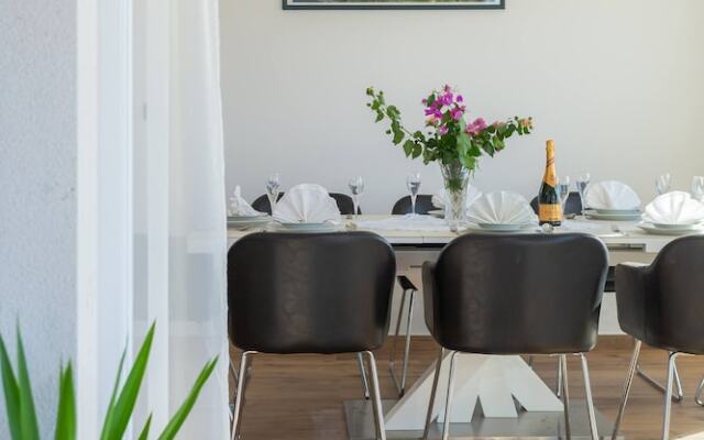 Beachfront Villa Seashell with Pool