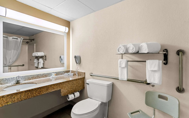 Quality Inn Jessup - Columbia South Near Fort Meade