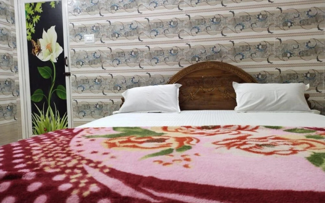 Goroomgo Ray Home Stay Puri