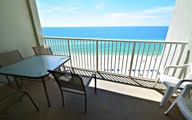 Tradewinds 1203 by RedAwning