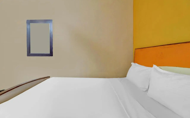 Spot On 80459 Deccan Residency