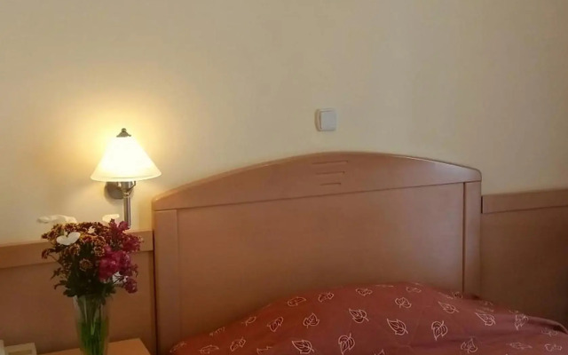 Hotel Tolo