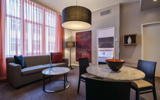 Adina Apartment Hotel Berlin CheckPoint Charlie