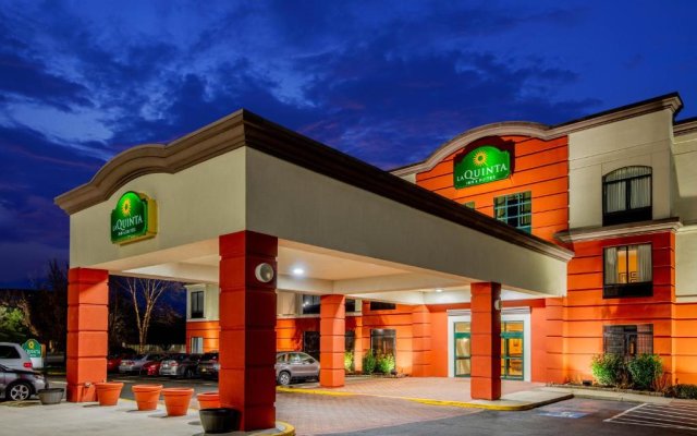 La Quinta Inn & Suites by Wyndham Mt. Laurel - Philadelphia