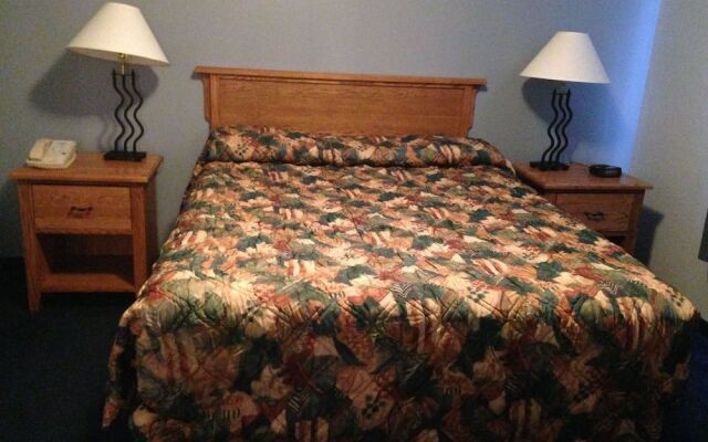 Misty Mountain Inn and Suites