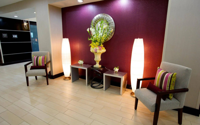 Hampton Inn and Suites Missouri City