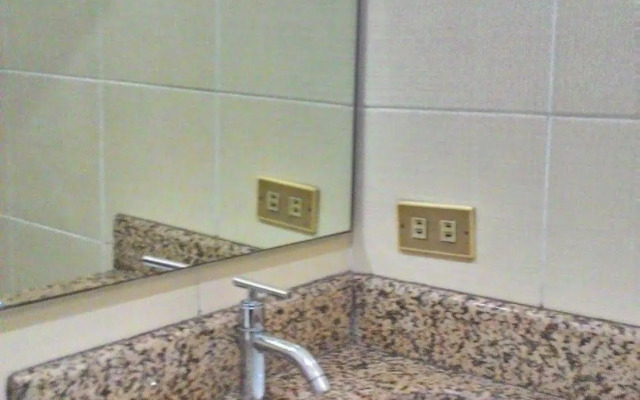 Benson Apartelle