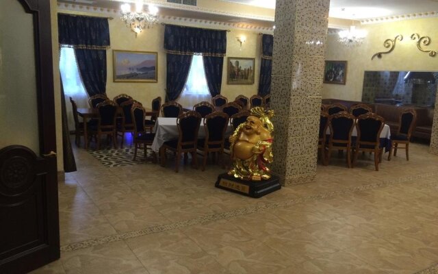 Restaurant and Hotel Complex LOMAKINA