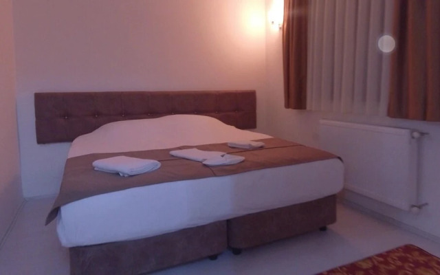 Civril Deluxe Hotel
