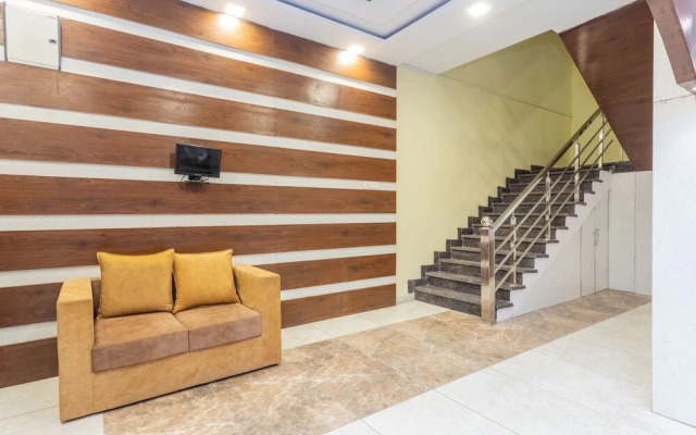 OYO Flagship 33019 Sartaaj