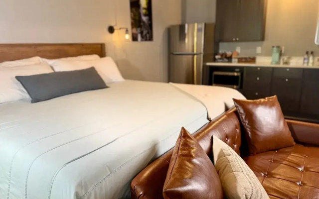The Benjamin Hotel