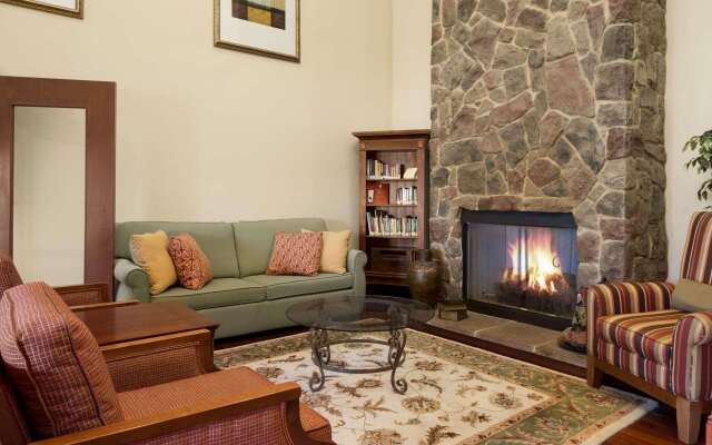 Country Inn & Suites by Radisson, Crestview, FL