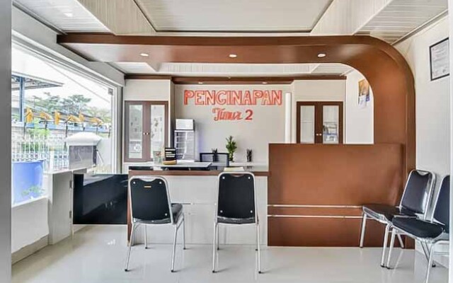 RedDoorz near Palembang Airport 2