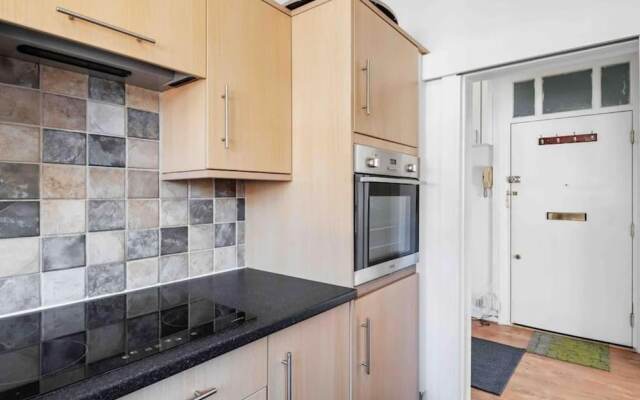 Duplex 3 Bedroom Flat Golders Green Central London