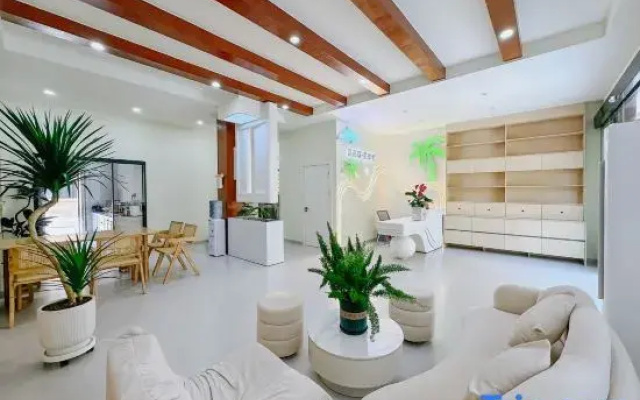 Qianhaiju Tongbanli Homestay (Guantouling Dadunhai Beach)