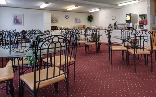 Red Lion Inn & Suites Ontario
