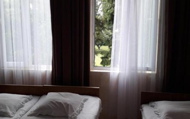 Guesthouse Achi